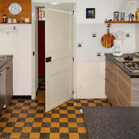 3 Bedroom Pet Friendly In Lamalou-les-bains Grandru