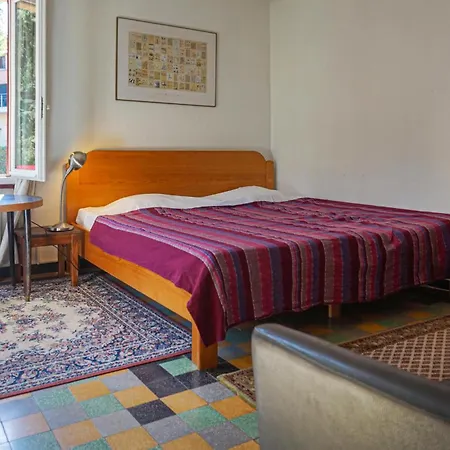 3 Bedroom Pet Friendly In Lamalou-les-bains * Grandru
